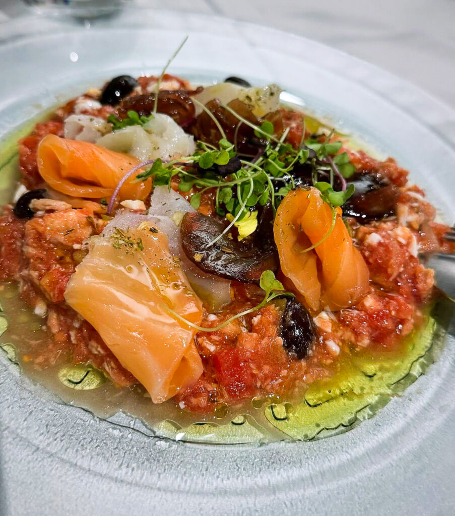 Ensalada de moje murciano con ahumados